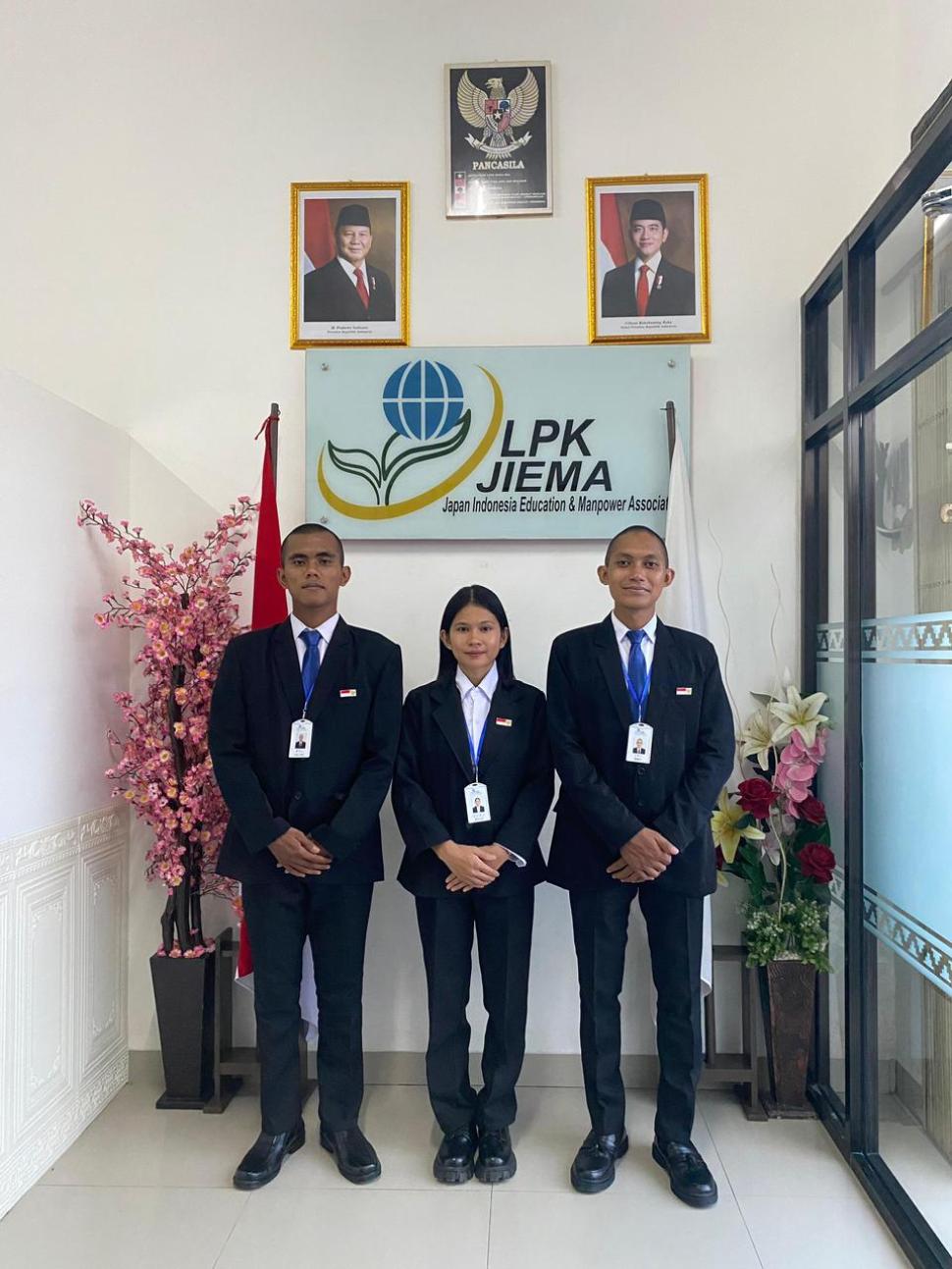 KEBERANGKATAN SISWA